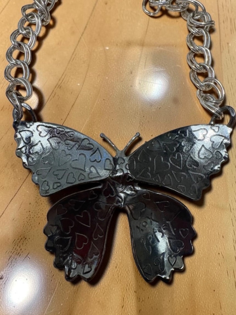 BETSEY JOHNSON Crystal-Encrusted Oversized Butterfly Pendant Necklace NEW NWOT - Picture 2 of 3